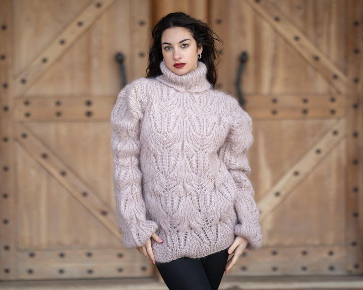 Fluffy Beige Lace Mohair Sweater – Hand-Knitted Soft Pullover T842