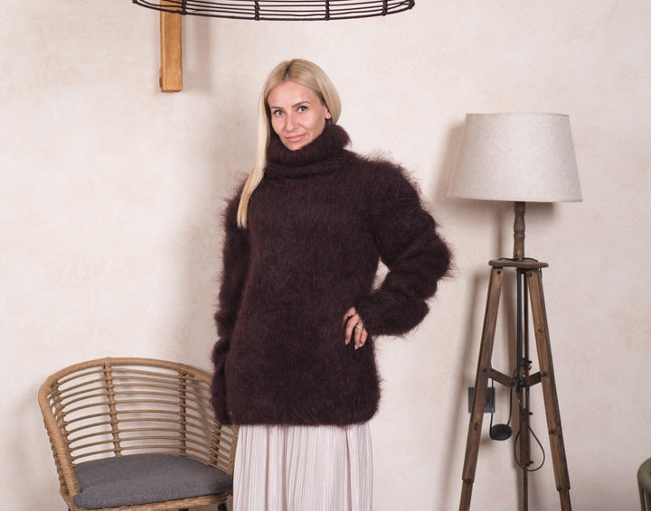 Hand-Knitted Brown Mohair Sweater – Fluffy Soft Cozy Pullover T830W