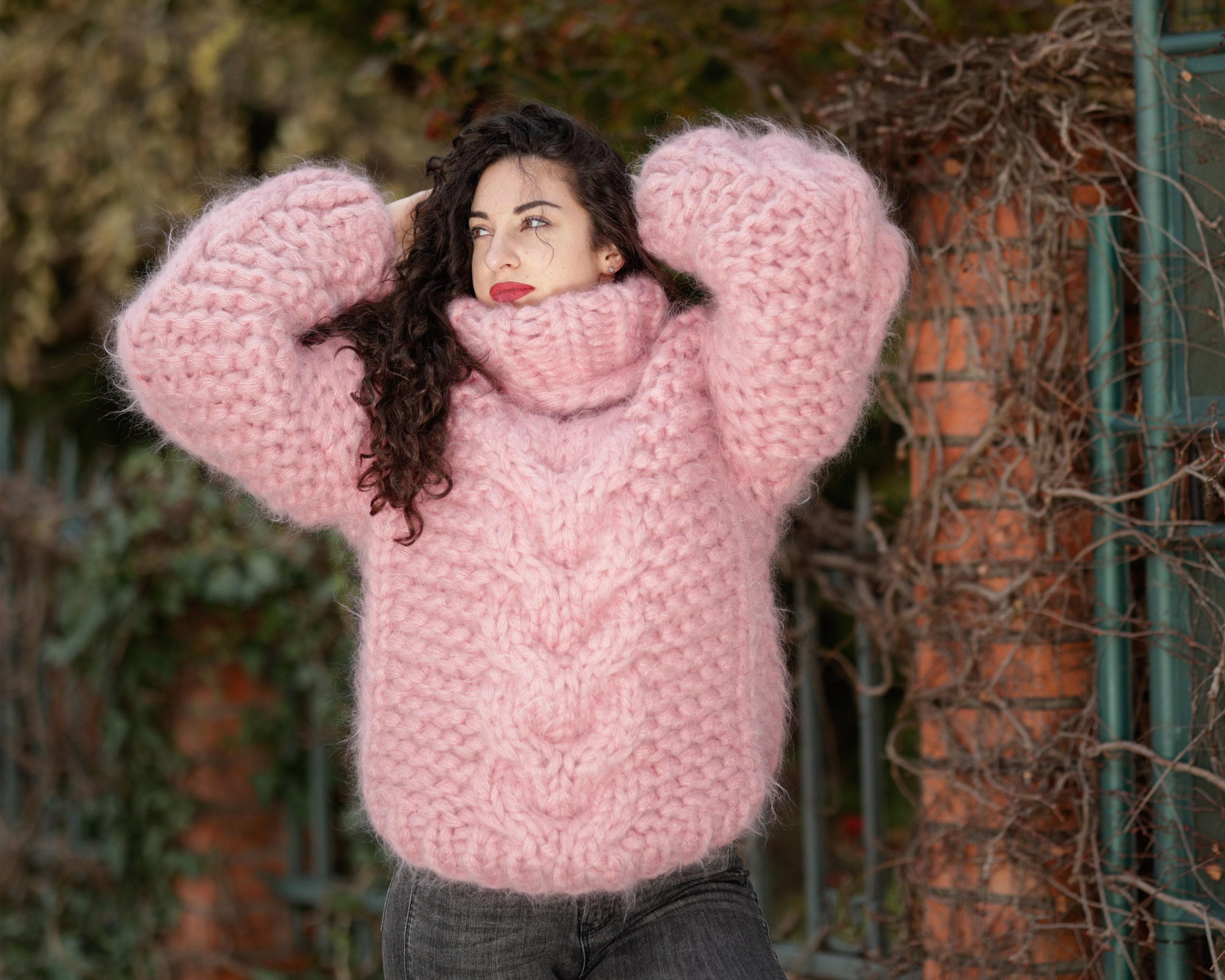 Tiffy Mohair Blue 20-Strand Cable Turtleneck T1399