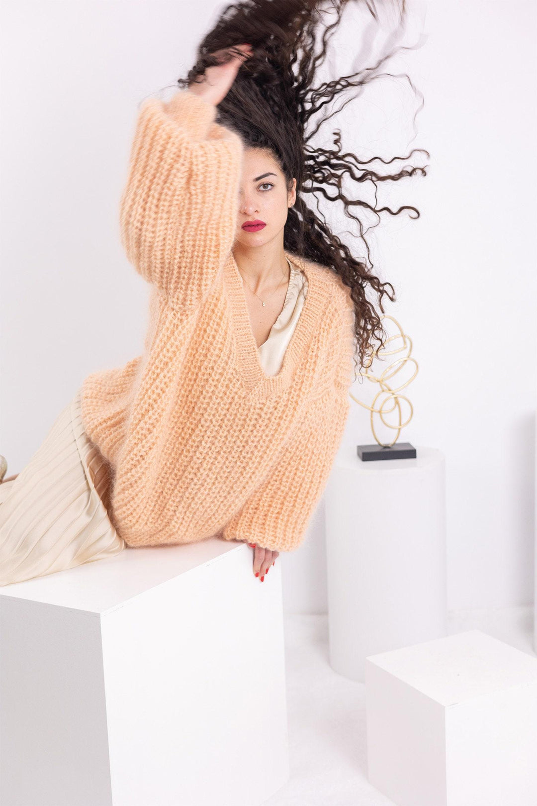 Loose Knit Mohair Sweater – Hand-Knitted English Rib Oversized V-Neck Fisherman Pullover T1547
