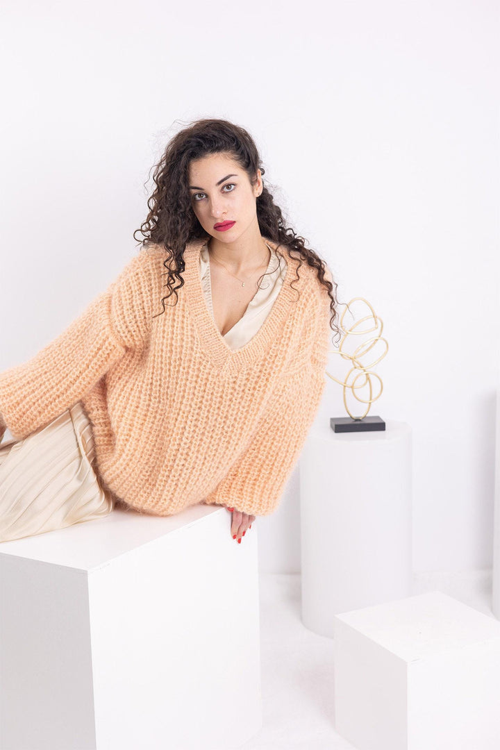 Loose Knit Mohair Sweater – Hand-Knitted English Rib Oversized V-Neck Fisherman Pullover T1547