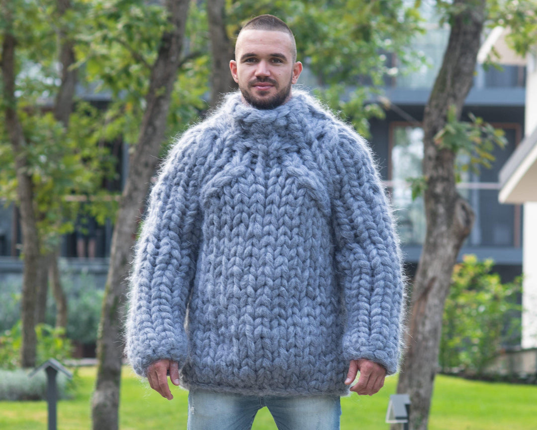Gray Heavy Mohair Sweater – 40-Strand Extremely Soft Thick Hand-Knitted Jumper T880W