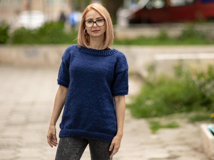Short-Sleeve Mohair Sweater – Hand-Knitted Cropped Fluffy Pullover T1074