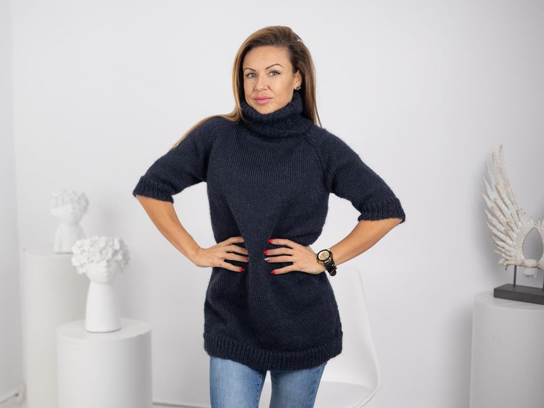 Hand Knitted Short Mohair Sweater, Fluffy Cropped Chunky Knit Jumper T1741
