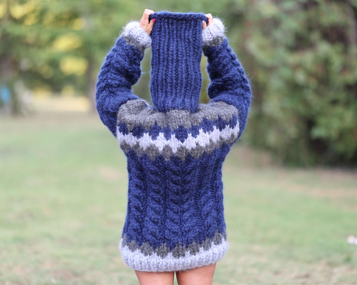 Hand-Knitted Icelandic Mohair Sweater – 4 kg 15-Strand Chunky Nordic Long Turtleneck Jumper T1462