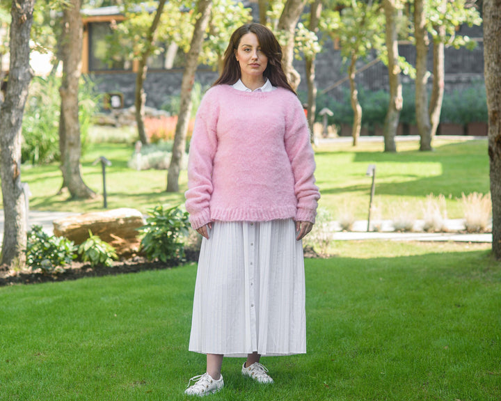 Fluffy Pink Mohair Lambswool Sweater – Hand-Knitted Soft Warm Jumper T852