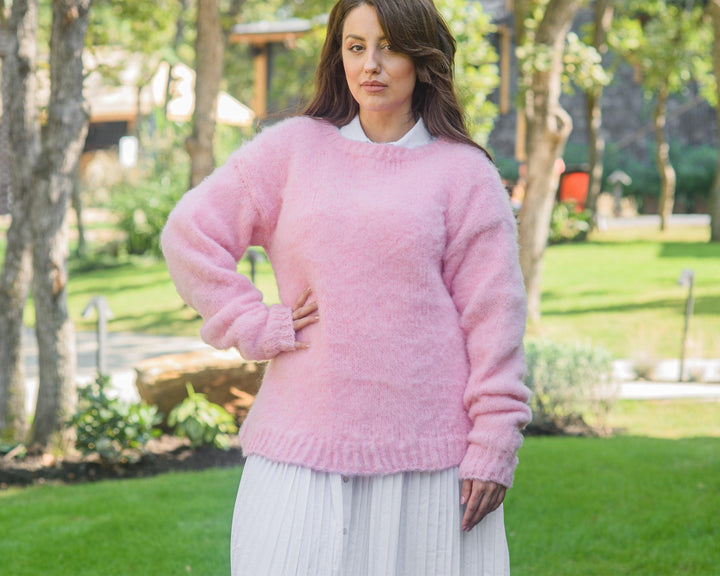 Fluffy Pink Mohair Lambswool Sweater – Hand-Knitted Soft Warm Jumper T852
