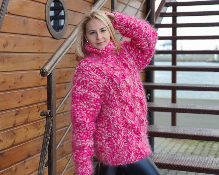 8-Strand Thick Mohair Sweater – Hand-Knitted Fluffy Oversized Turtleneck Pullover T949