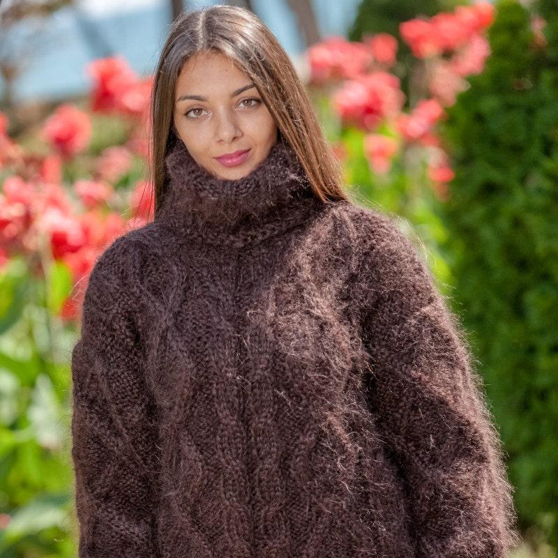 Brown Mohair Sweater – Hand-Knitted Cabled Chunky Oversized Crewneck Pullover T365