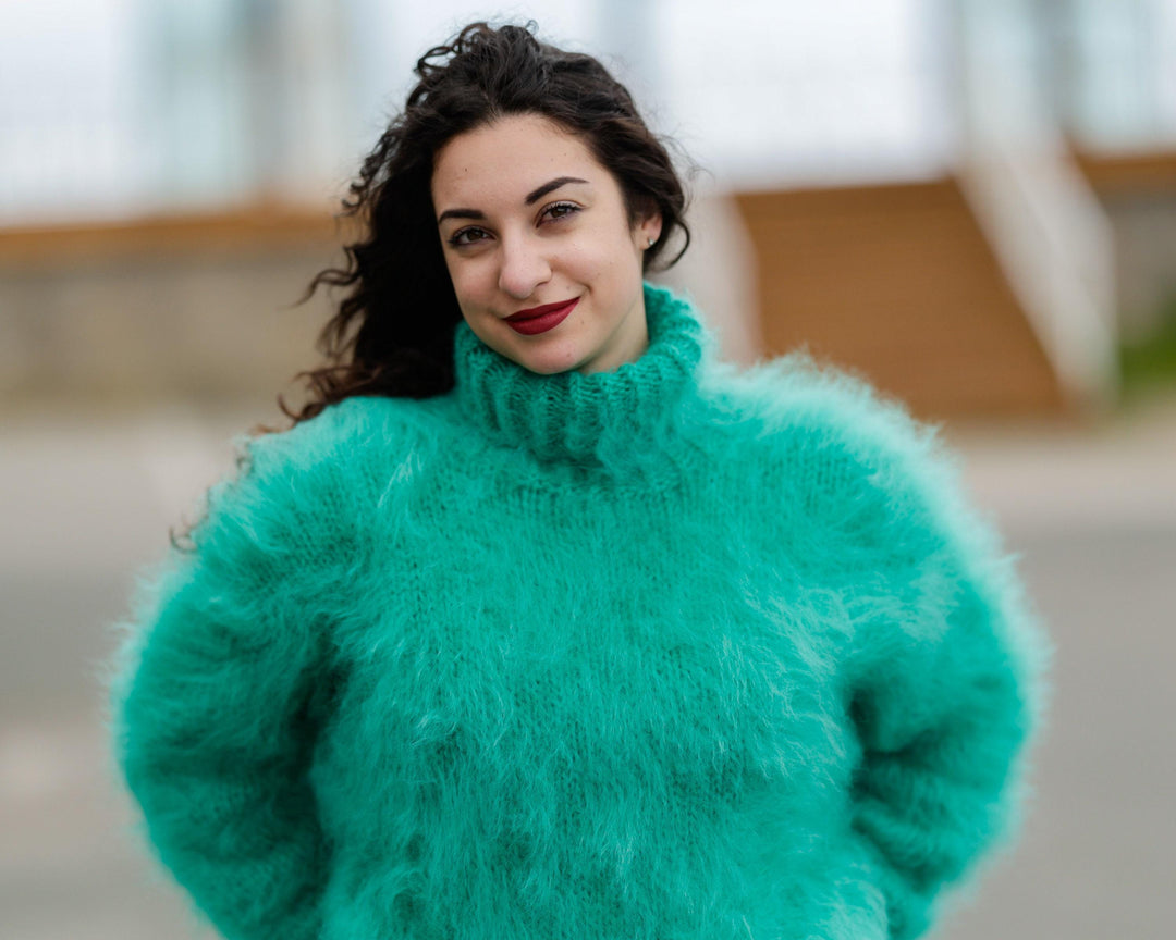 Hand Knitted Green Mohair Sweater, Chunky Fluffy Turtleneck Jumper, Warm Pullover T1398