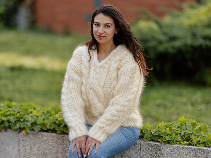 10-Strand Cabled Mohair Sweater – Hand-Knitted Chunky Fuzzy Jumper T1061