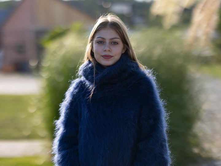 Hand-Knitted Navy Blue Mohair Sweater – Extra-Long 55 cm Turtleneck Fluffy Fuzzy Jumper T1253