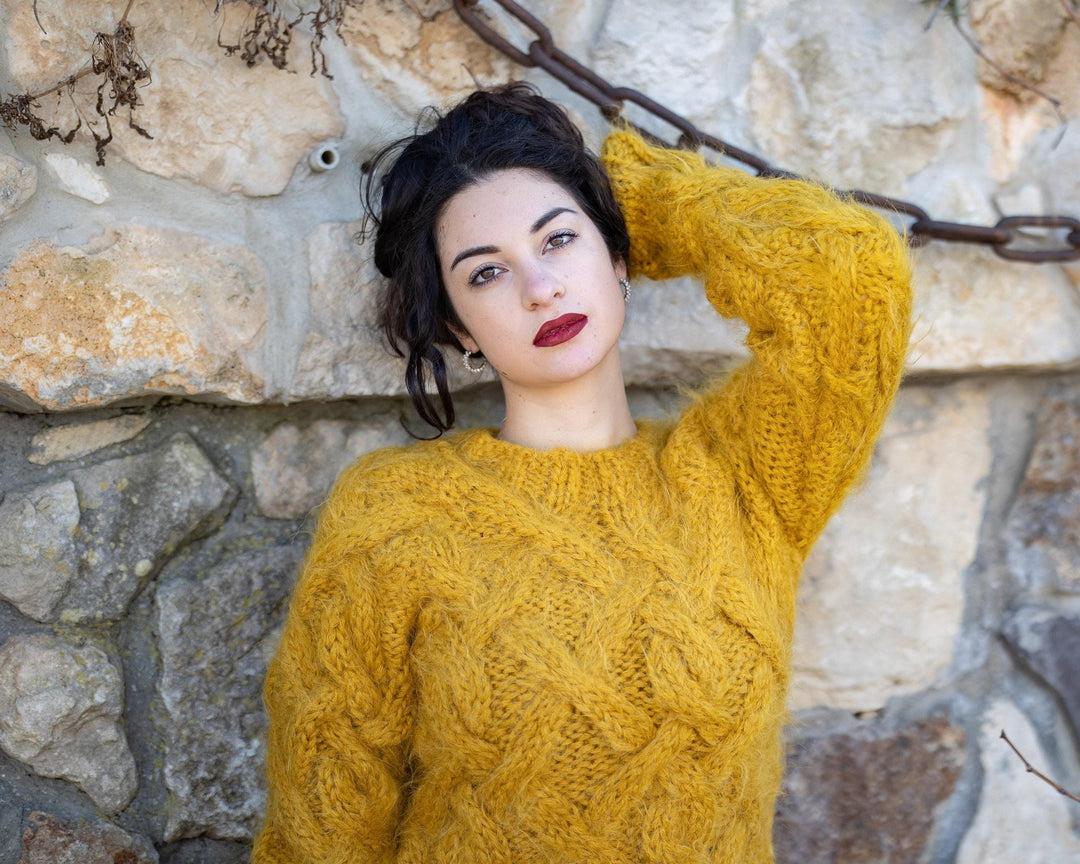 Mustard Mohair–Wool Sweater – Hand-Knitted Soft Lightweight Casual Pullover T565