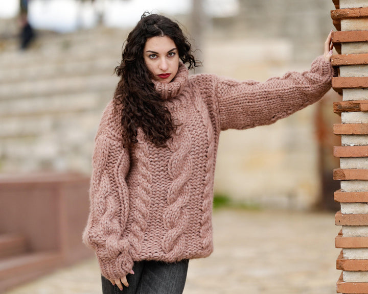 25-Strand Baby Alpaca and Merino Wool Sweater, Hand Knitted Soft Chunky Knit Jumper T1390