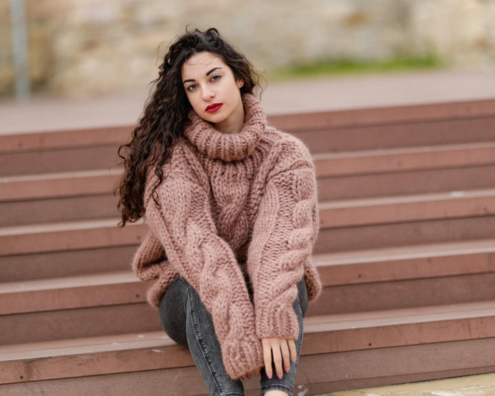 25-Strand Baby Alpaca and Merino Wool Sweater, Hand Knitted Soft Chunky Knit Jumper T1390