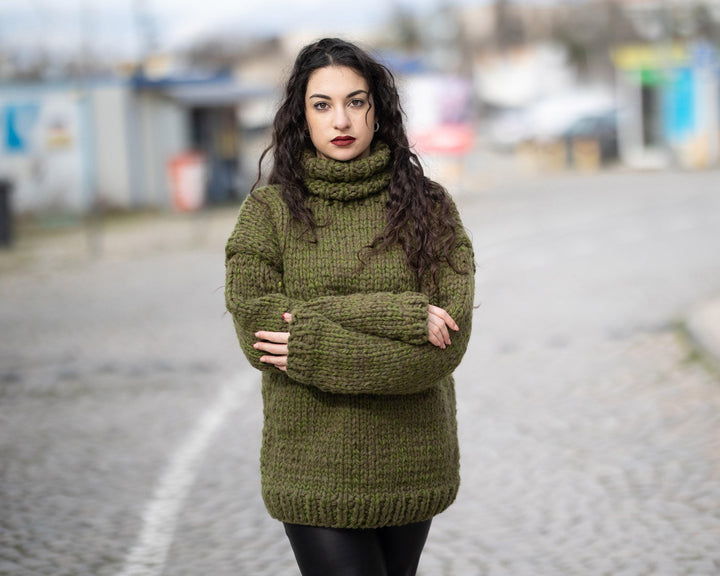 10-Strand Italian Baby Alpaca and Wool Sweater, Hand Knitted Thick Warm Jumper T1355