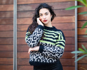 Pull en alpaga et laine mérinos, tricoté main, motif léopard T1063