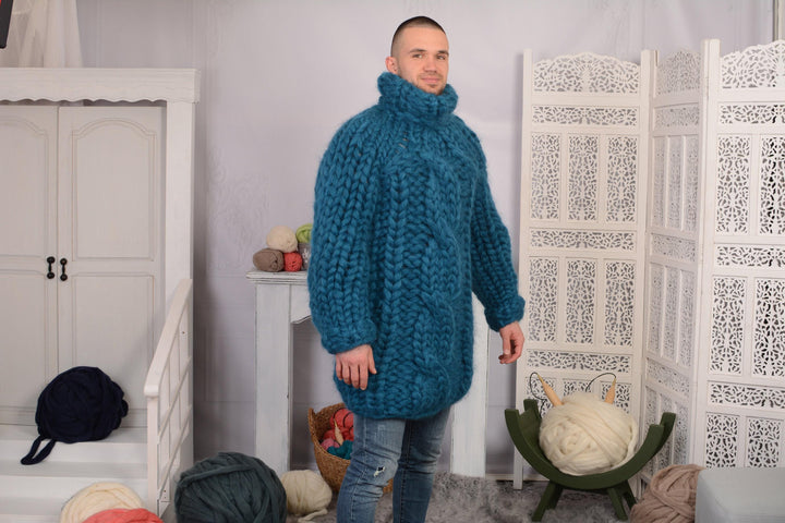 25-Strand Thick Mohair Sweater – Hand-Knitted Blue Chunky Cable Knit Jumper T699M