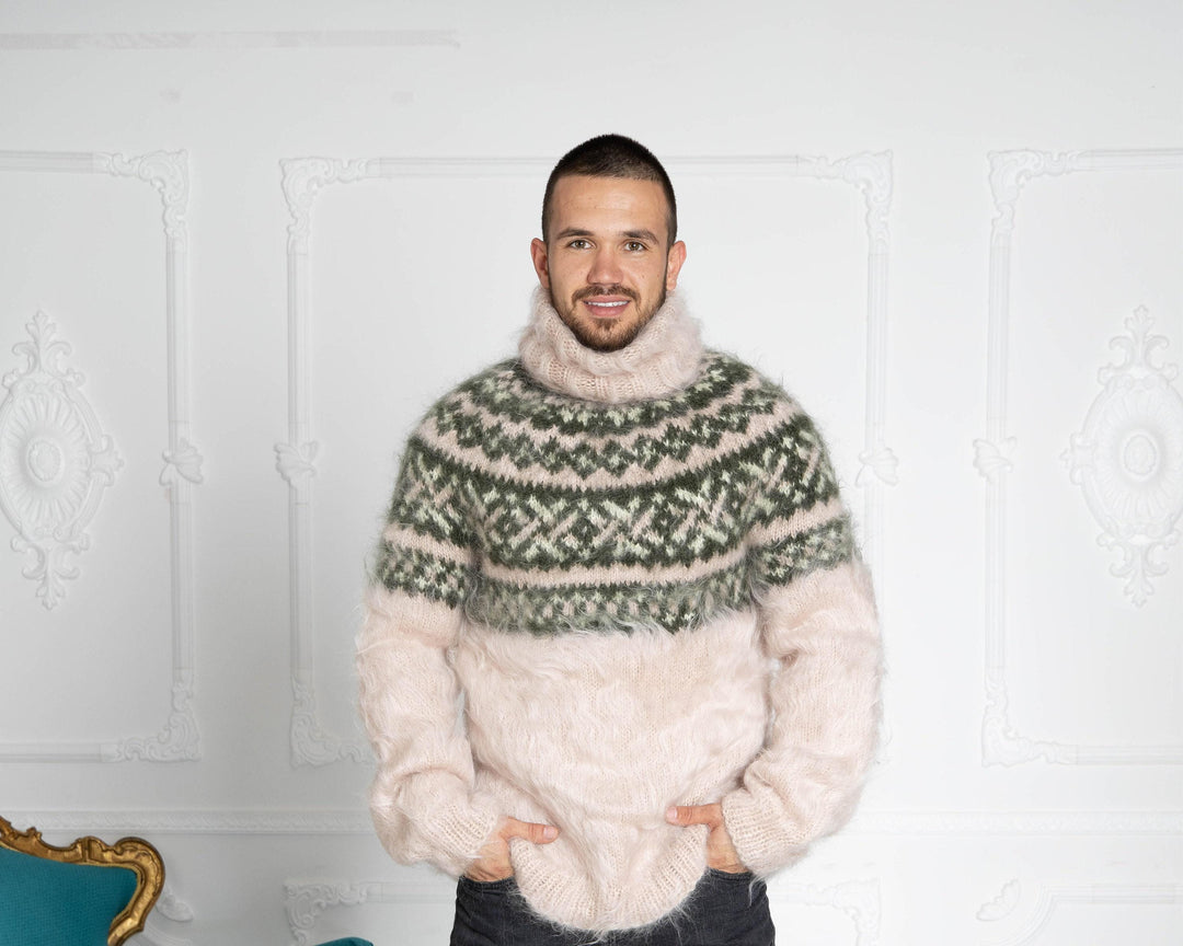 Hand-Knitted Beige Mohair Sweater – Fluffy Icelandic Norwegian Style Men’s Jumper T647M