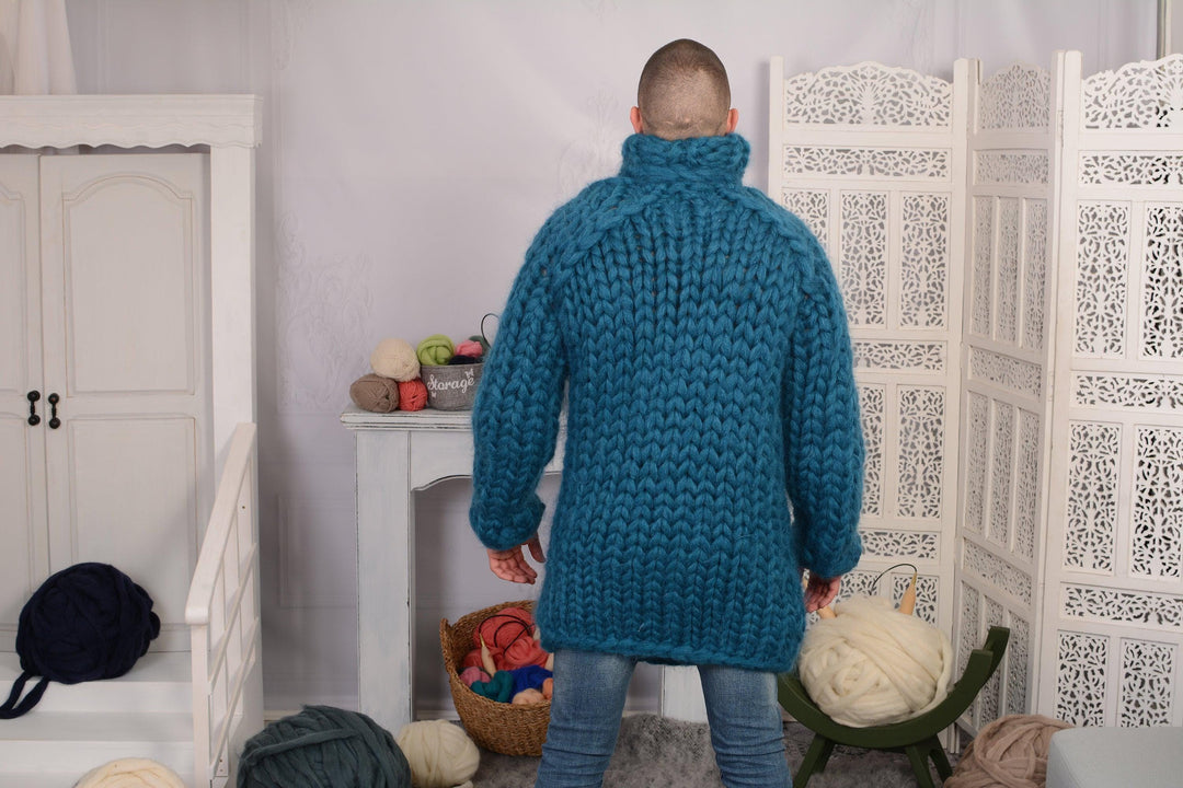 25-Strand Thick Mohair Sweater – Hand-Knitted Blue Chunky Cable Knit Jumper T699M