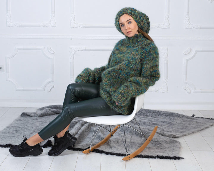 Mega Thick Soft Mohair Sweater – Hand-Knitted 6-Strand Chunky Green Melange Jumper T980M