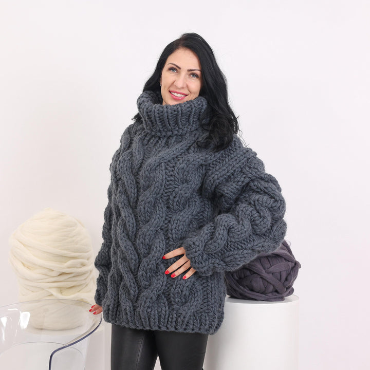 Mega Thick Hand-Knitted Gray Wool Sweater – Soft Cable Knit Turtleneck Pullover T1621