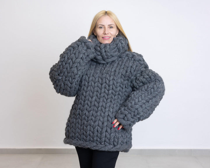 30-Strand Chunky Wool Sweater – Huge Hand-Knitted Oversized Pullover in 100% Soft Wool T1524