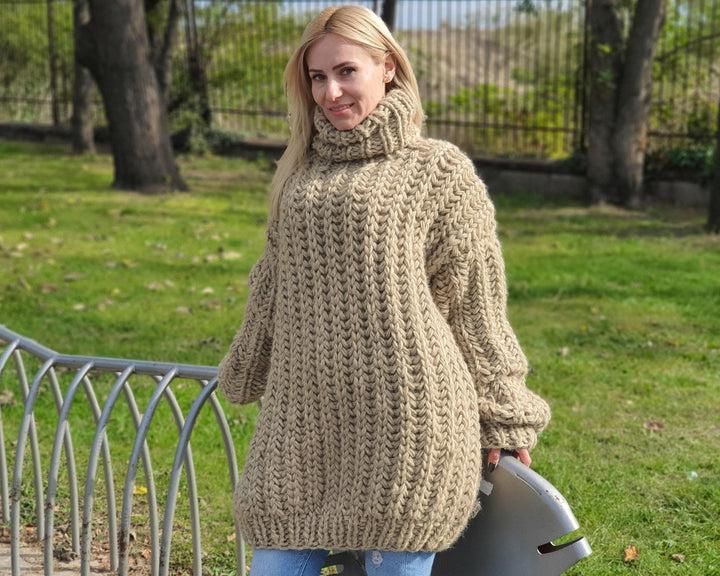 Oversized Eco Wool Sweater – Thick Hand-Knitted English Rib Jumper T899