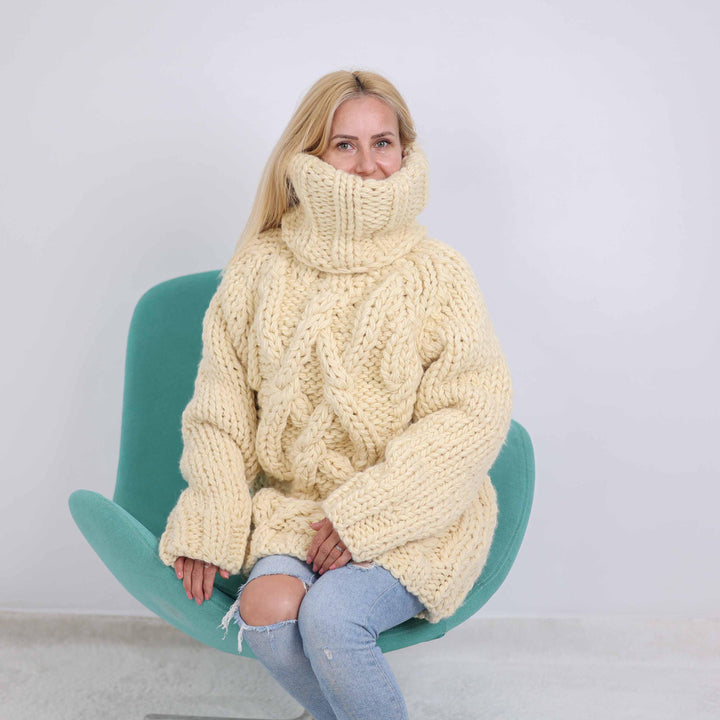 5-Strand Chunky Wool Cable Sweater – Hand-Knitted Pullover with Extra Long 50 cm Turtleneck T1879