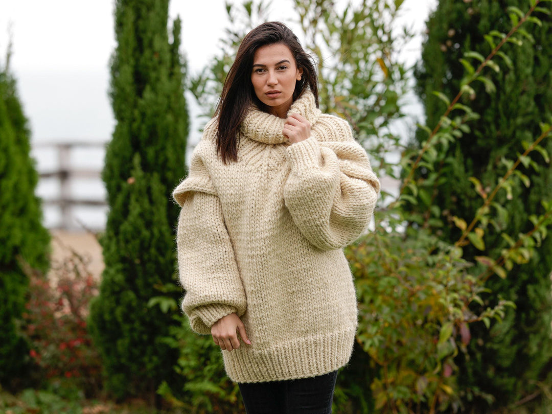 100% Wool Sweater with Removable Sleeves – Chunky Hand-Knitted Jumper T1099