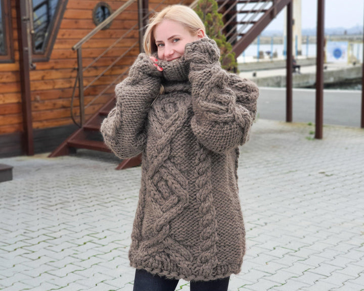 Wool Cable Knit Sweater – Hand-Knitted Chunky Warm Pullover T924