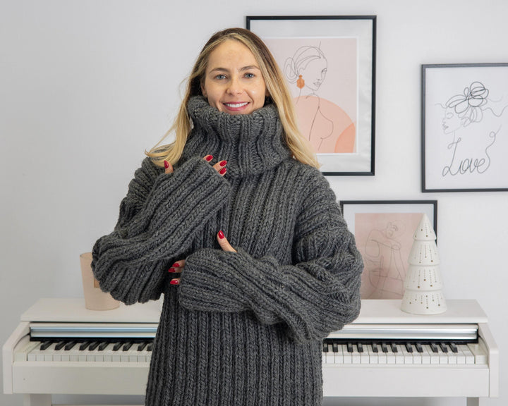 Wool Sweater Gray Ribbed Knit, Hand Knitted 100% Wool Pullover T1312
