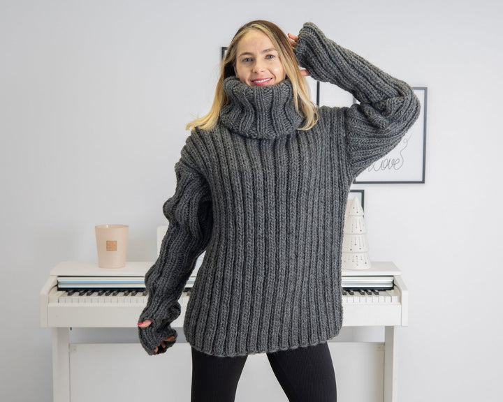 Wool Sweater Gray Ribbed Knit, Hand Knitted 100% Wool Pullover T1312