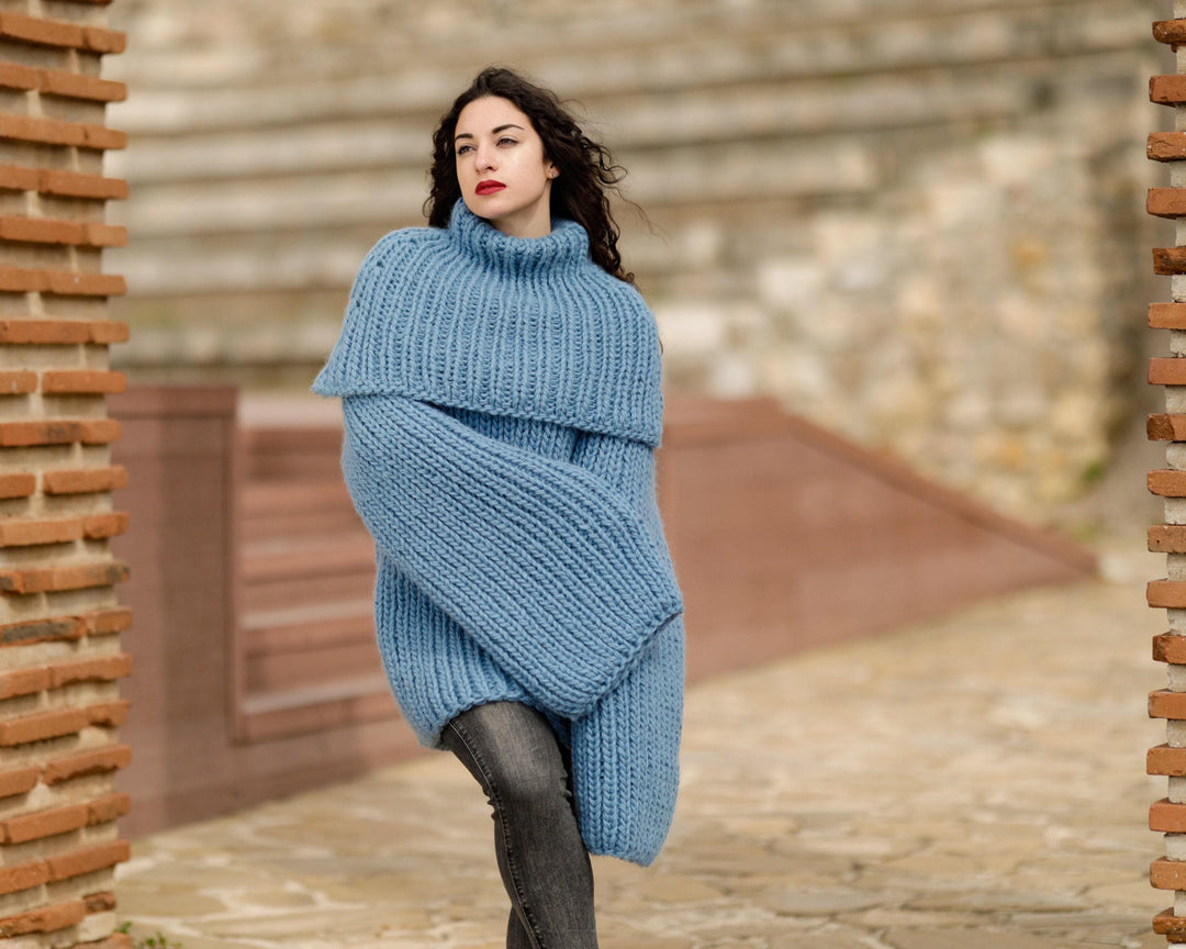 Thick Hand-Knitted Blue Wool Sweater with Extra-Large Turtleneck and Sleeves T1382