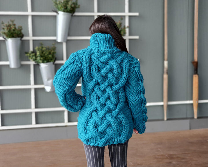 5-Strand Thick Wool Sweater – Hand-Knitted Chunky Cable Oversized Pullover T938