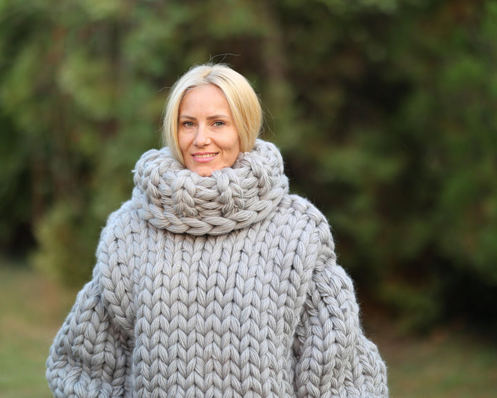 30-Strand Chunky Wool Sweater – Huge Hand-Knitted Oversized Pullover in 100% Soft Wool T1465