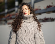 Pull en laine torsadé gris – Pull-over à col roulé épais tricoté à la main pour femme T1093
