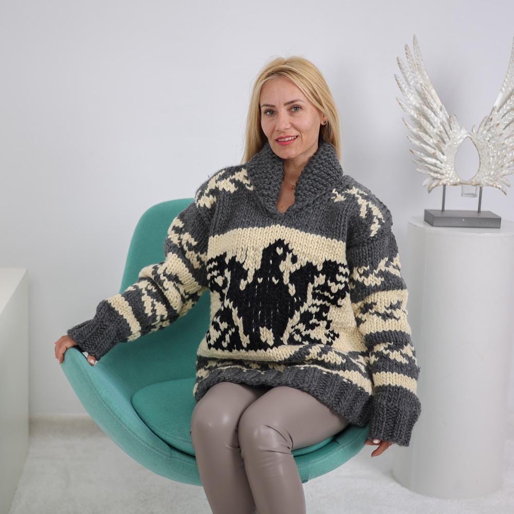 Chunky Wool Eagle Sweater – Hand-Knitted Vintage 100% Wool Pullover T1913