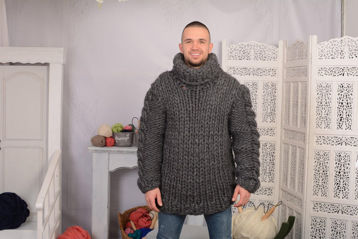 Chunky Gray Wool Sweater – 8-Strand Hand-Knitted Plain Woolen Jumper T706AM