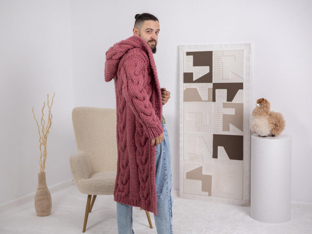 Hand-Knitted Pink Wool Cardigan – Men’s Cable Knit Pullover T1687