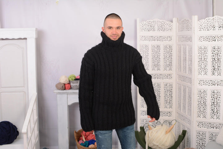 Black Ribbed Wool Sweater – Hand-Knitted Chunky Oversized Turtleneck for Men T711M
