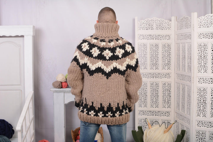 Super Chunky Nordic Wool Sweater – Hand-Knitted Thick Icelandic Pullover T729M
