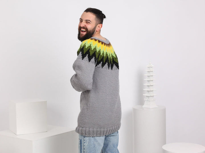 Gray Icelandic Style Sweater – Hand-Knitted Men’s Lopi Wool Pullover T1632