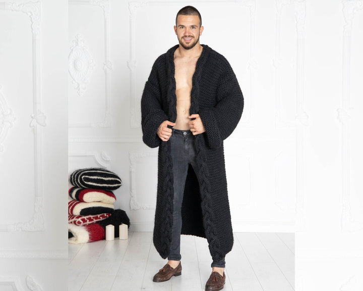 Black 100% Wool Cardigan – Hand-Knitted Long Oversized Chunky Knit Coat T637M