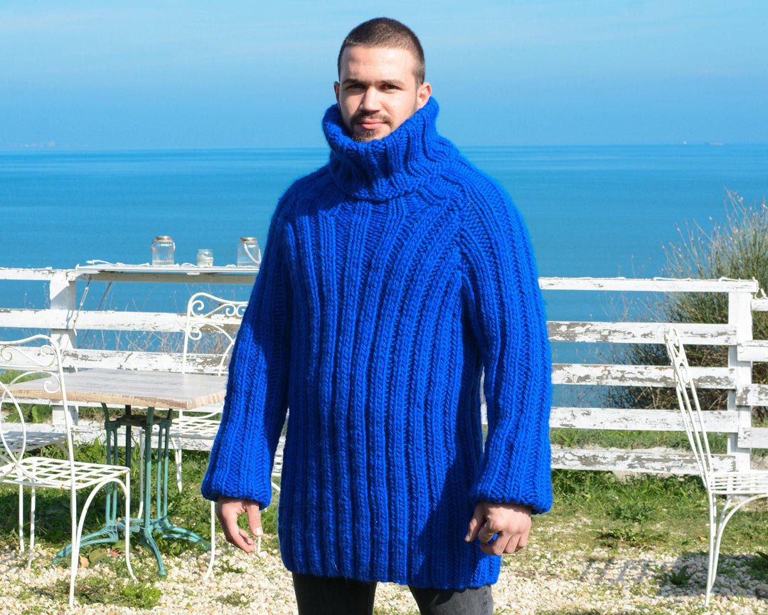 Ribbed Blue Wool Sweater – Hand-Knitted Woolen Pullover T663