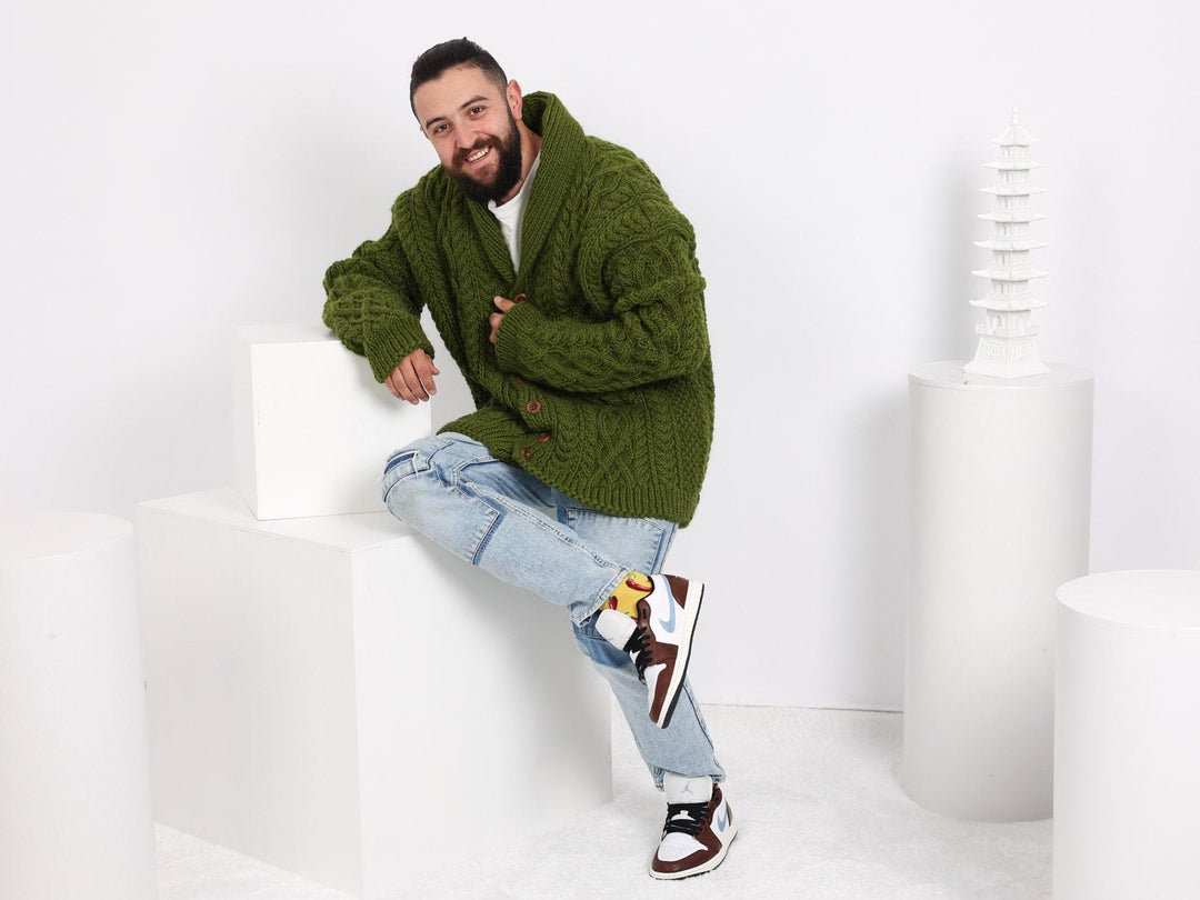 Green Men’s Cardigan – Hand-Knitted 100% Wool Chunky Knit Jacket T1645
