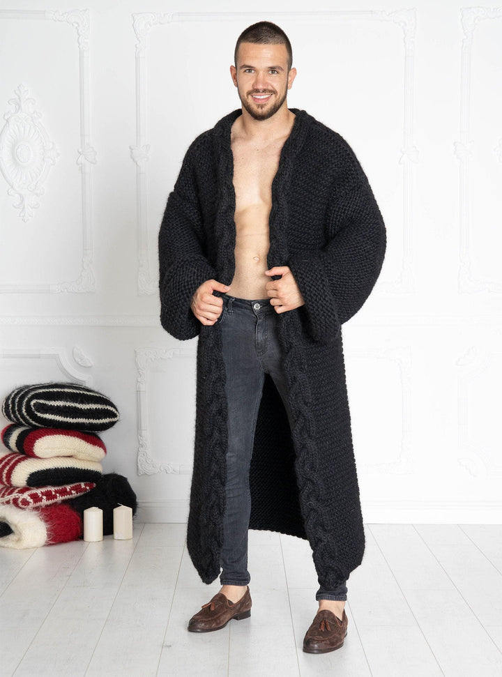 Black 100% Wool Cardigan – Hand-Knitted Long Oversized Chunky Knit Coat T637M