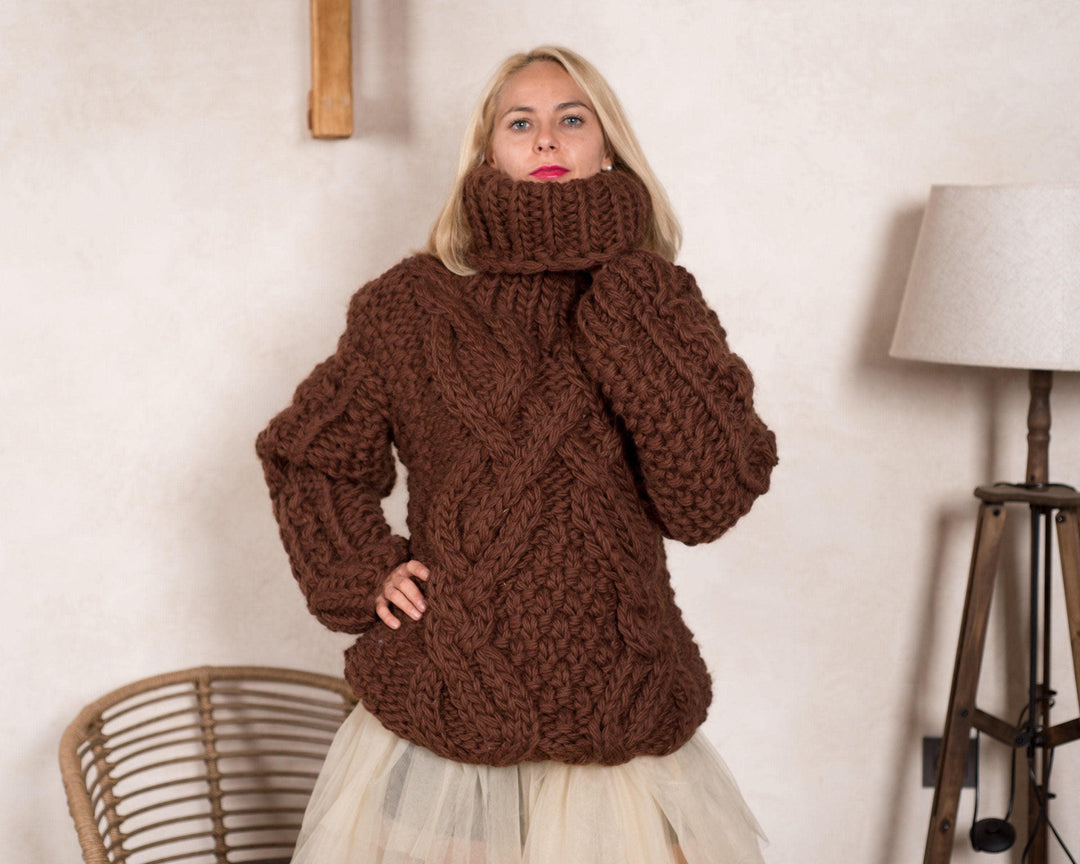 Brown Cable Knit Sweater – Hand-Knitted Cozy Winter Pullover T813M