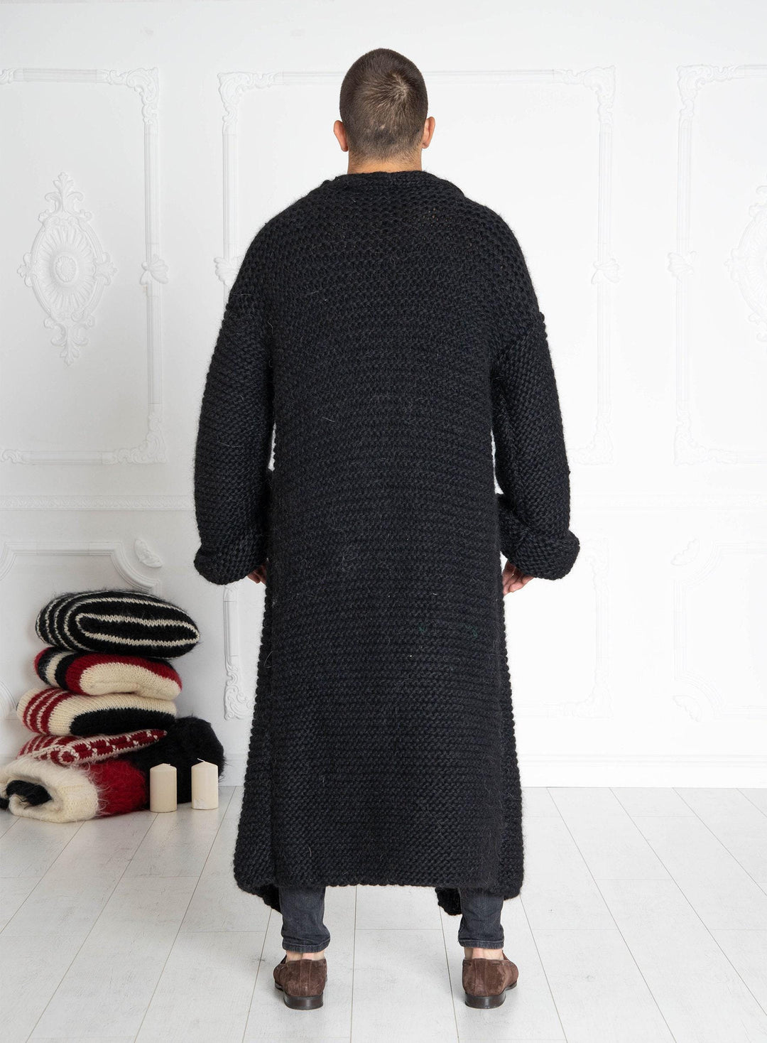 Black 100% Wool Cardigan – Hand-Knitted Long Oversized Chunky Knit Coat T637M