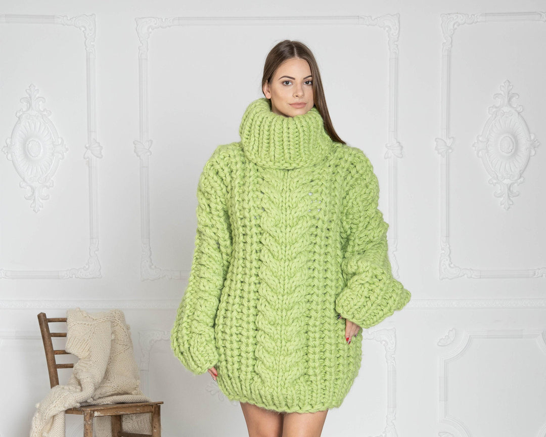 5-Strand Thick Wool Sweater – Huge Chunky Hand-Knitted Green Pullover T628W